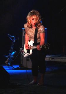 Samantha Fish feet photo 18