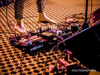 Samantha Fish feet photo 14