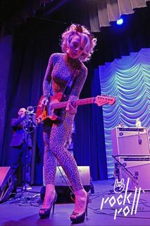 Samantha Fish feet photo 3