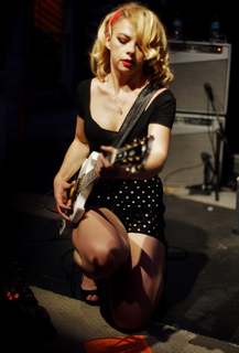 Samantha Fish feet photo 7