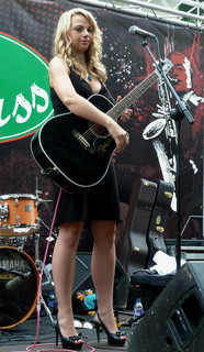 Samantha Fish feet photo 5