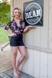 Samantha Fish feet photo 13