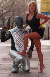 Samantha Fox feet photo thumbnail