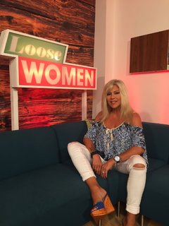 Samantha Fox feet photo thumbnail