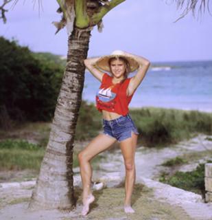 Samantha Fox feet photo thumbnail