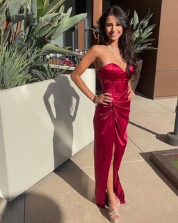 Samantha Frank feet photo thumbnail