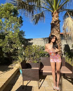 Samantha Frank feet photo thumbnail