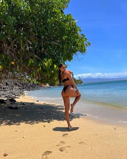 Samantha Frank feet photo thumbnail