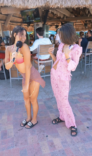 Samantha Frank feet photo thumbnail