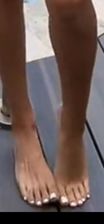 Samantha Frank feet photo thumbnail