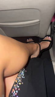 Samantha Frank feet photo thumbnail