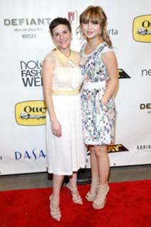 Samantha Hanratty feet photo thumbnail