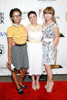 Samantha Hanratty feet photo thumbnail