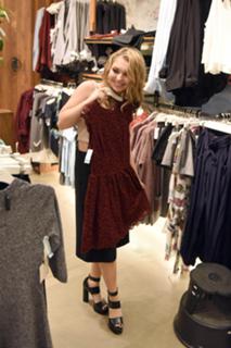 Samantha Hanratty feet photo thumbnail