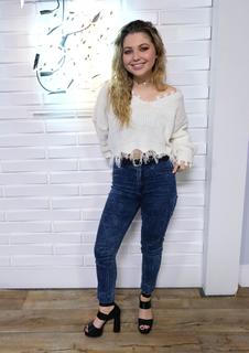 Samantha Hanratty feet photo thumbnail