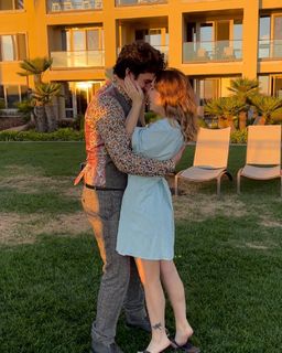 Samantha Hanratty feet photo thumbnail