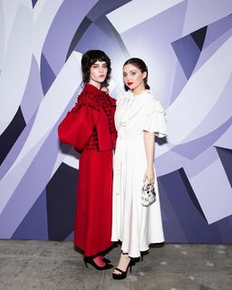 Samantha Hanratty feet photo thumbnail