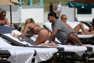 Samantha Hoopes feet photo 9