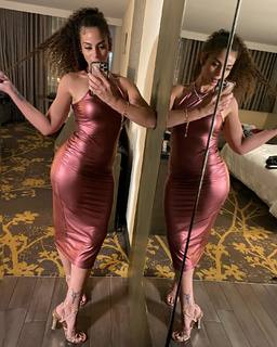 Samantha Irvin feet photo thumbnail