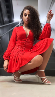 Samantha Irvin feet photo thumbnail