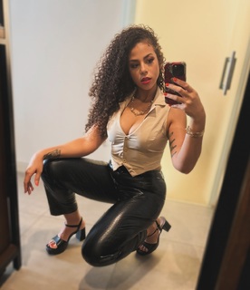 Samantha Irvin feet photo thumbnail