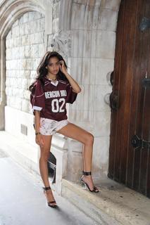 Samantha Logan feet photo 7
