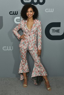 Samantha Logan feet photo 16