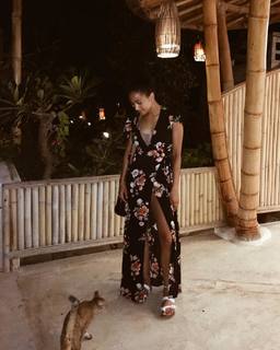 Samantha Logan feet photo 12