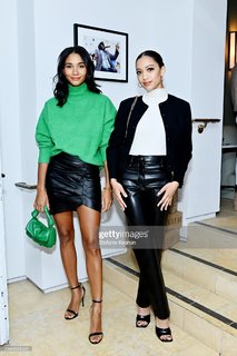 Samantha Logan feet photo 18