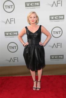 Samantha Mathis feet photo thumbnail