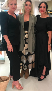 Samantha Mathis feet photo thumbnail