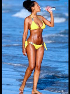 Samantha Mumba feet photo 17