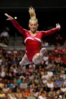 Samantha Peszek feet photo 10