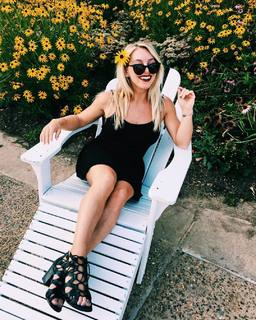 Samantha Peszek feet photo 16