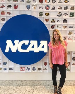 Samantha Peszek feet photo 7
