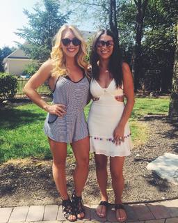 Samantha Peszek feet photo 9