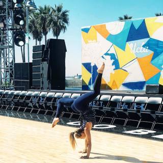 Samantha Peszek feet photo 8