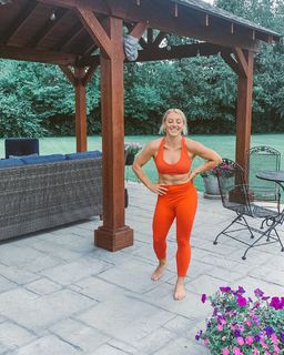 Samantha Peszek feet photo 6