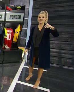 Samantha Ponder feet photo thumbnail