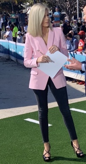 Samantha Ponder feet photo thumbnail