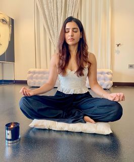 Samantha Ruth Prabhu feet photo thumbnail