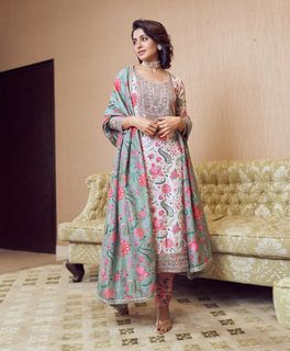 Samantha Ruth Prabhu feet photo thumbnail