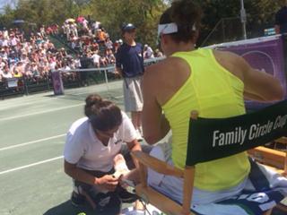 Samantha Stosur feet photo 5