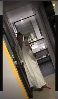 Samantha Walsh feet photo thumbnail