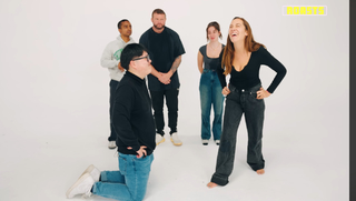 Samantha Walsh feet photo thumbnail