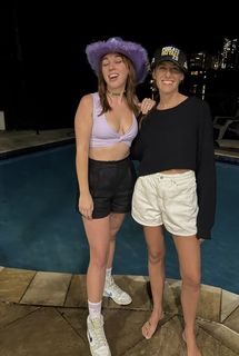 Samantha Walsh feet photo thumbnail