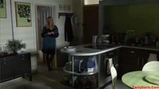 Samantha Womack feet photo thumbnail