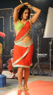 Sameera Reddy feet photo thumbnail