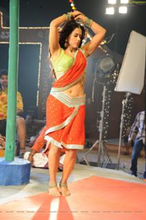 Sameera Reddy feet photo thumbnail