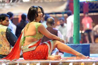 Sameera Reddy feet photo thumbnail